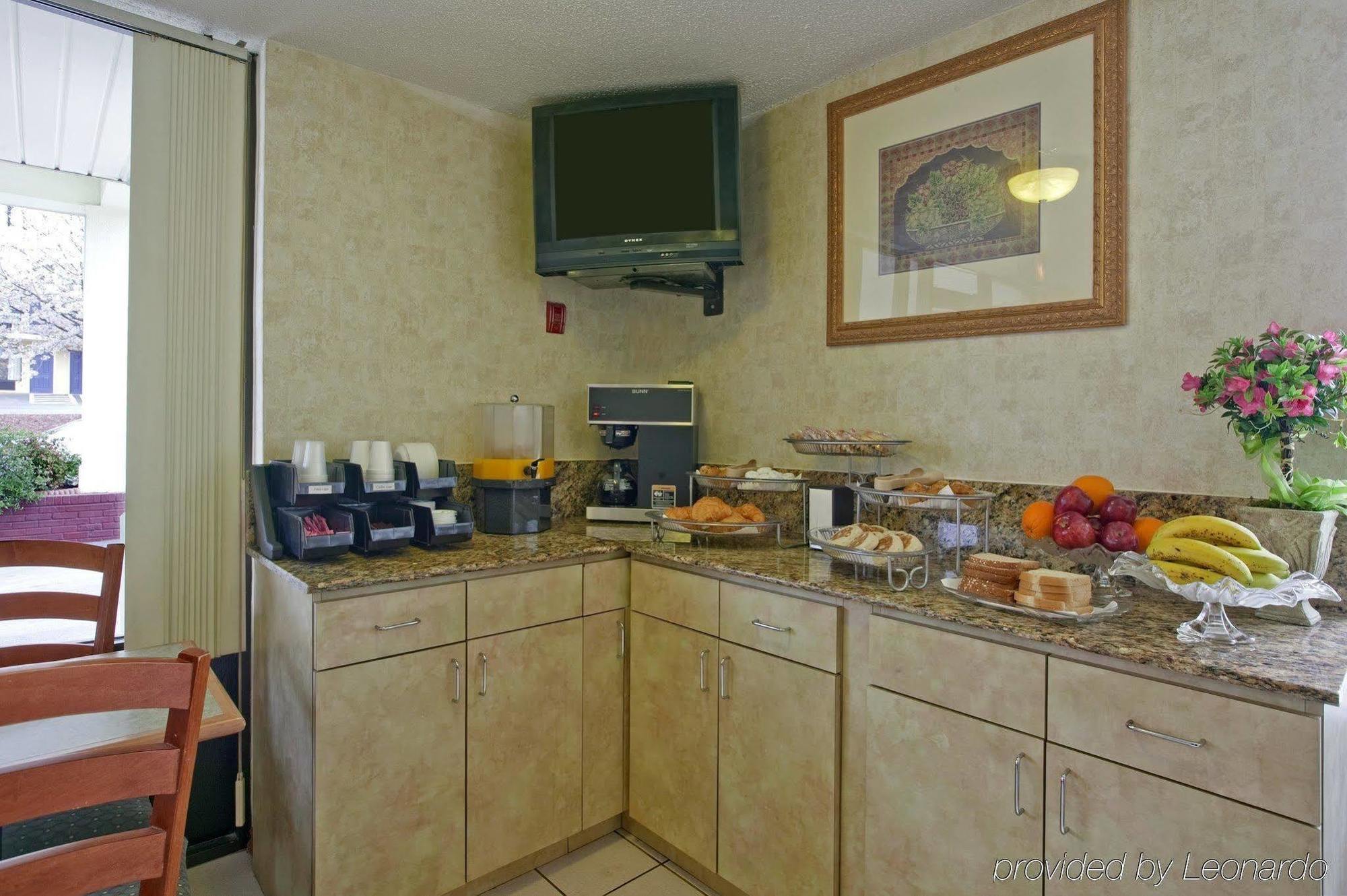 My Home & Suites Covington Restaurant photo